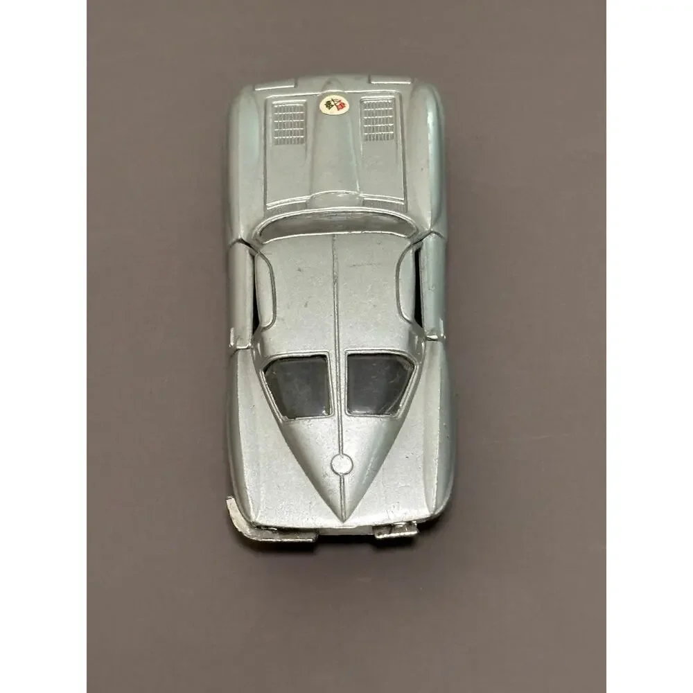 1996 Maisto '63 Corvette Split Window 1:38 Silver Diecast Door Open Rubber Tires